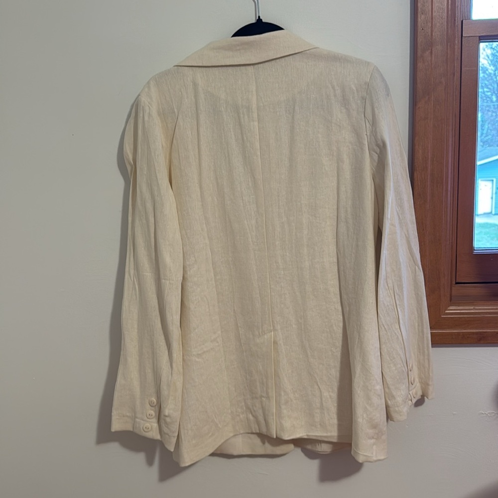 Cream blazer - Picture 4 of 5